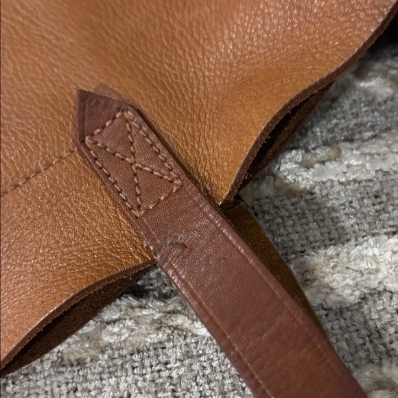 Madewell The Transport 
 Tan Leather Tote Bag - Picture 8 of 16